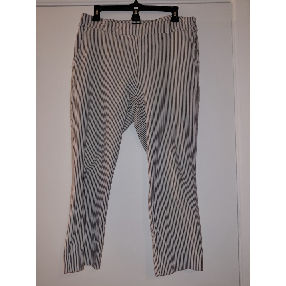 Hilary Radley Women's Dress Pants White/Gray Stripe Pull On Size Large